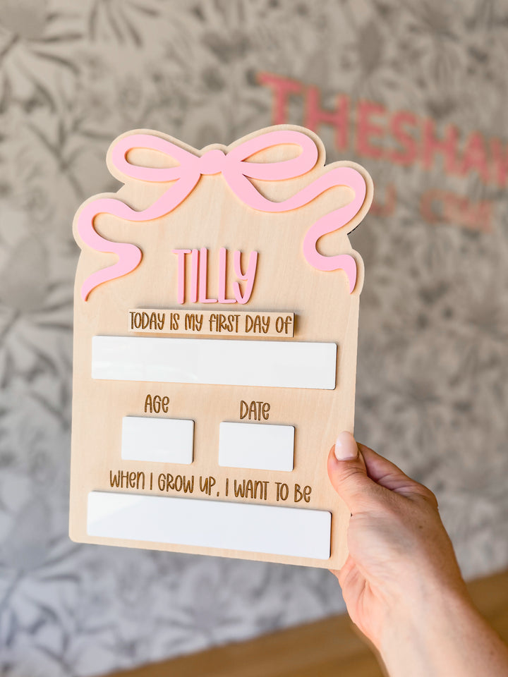 First/Last Day of school board - Bow Design