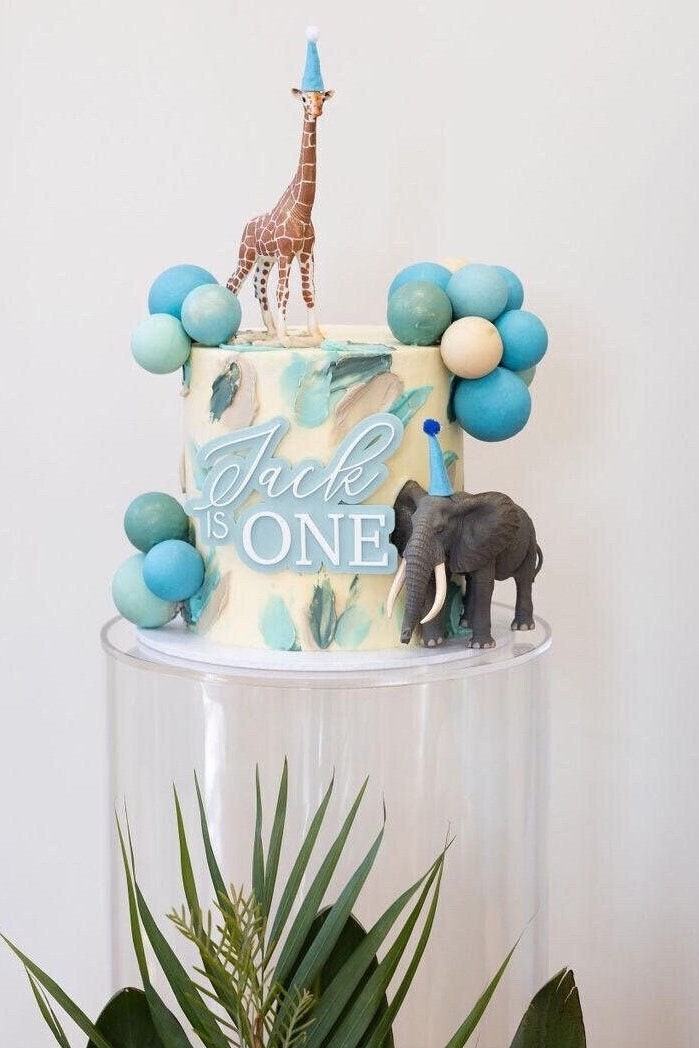 Layered Acrylic Cake Fropper